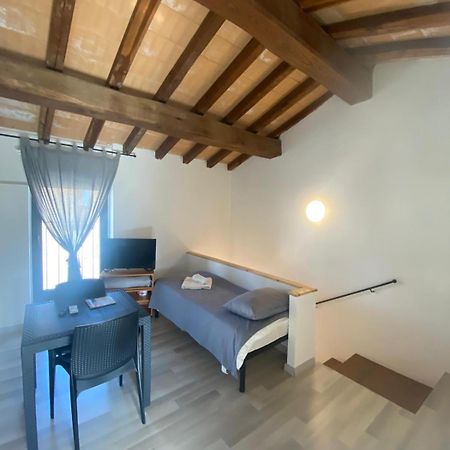 Velia'S Home Casa Vacanze B&B Castel Sant'Elia Exterior photo